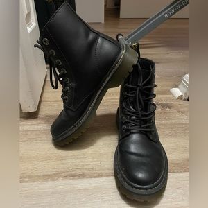 Dr Martens Luana
